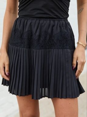 Pink Lily - Black Pleated Lace-Trim Mini Skirt